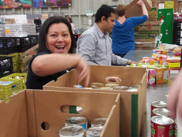 Cognera Volunteering - Calgary Interfaith Food Bank