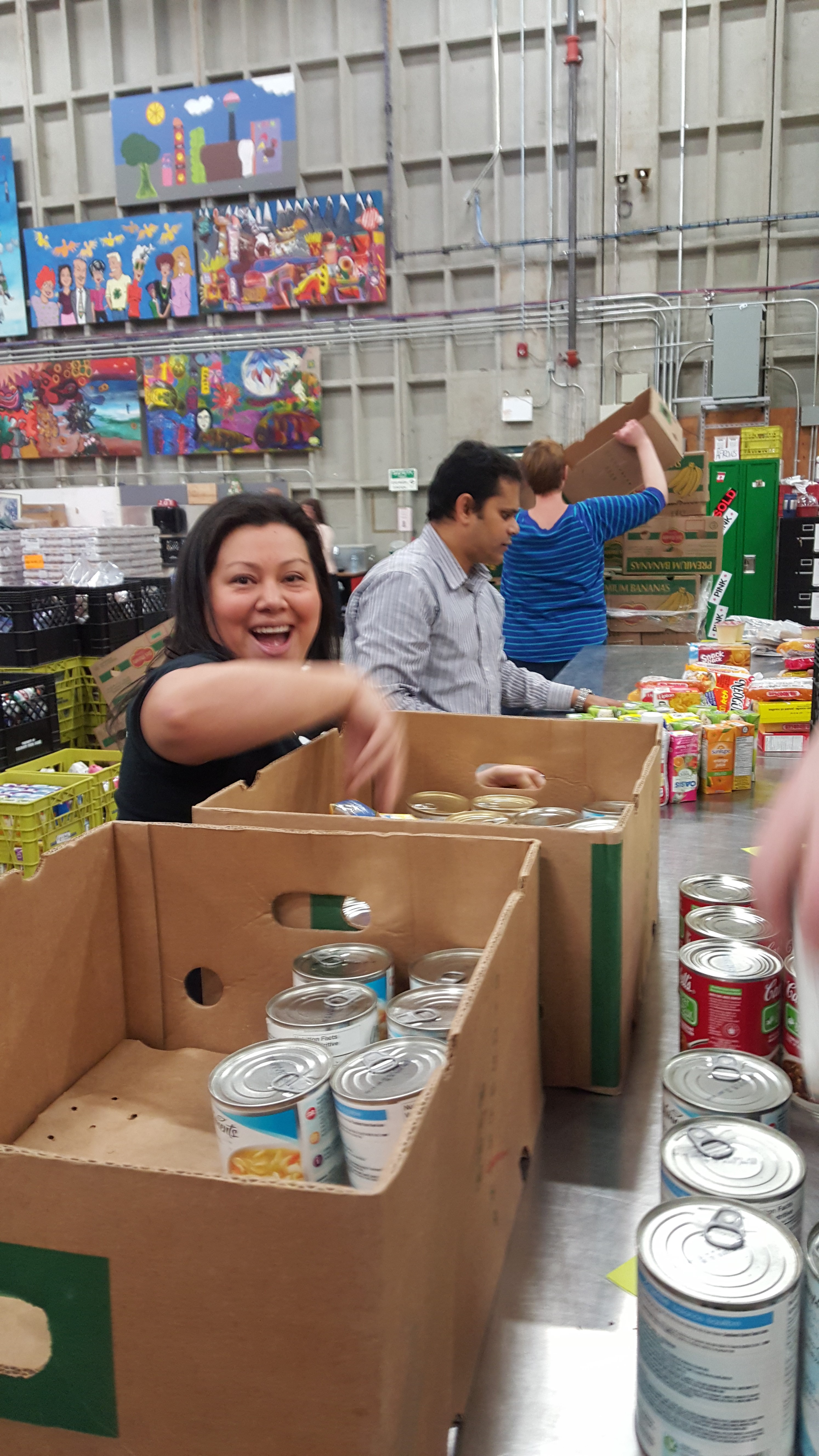 Cognera Volunteering - Calgary Interfaith Food Bank